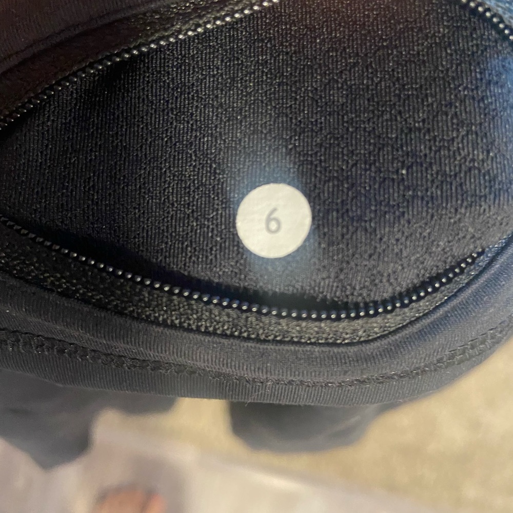 Lululemon 🍋 - Picture 5 of 5
